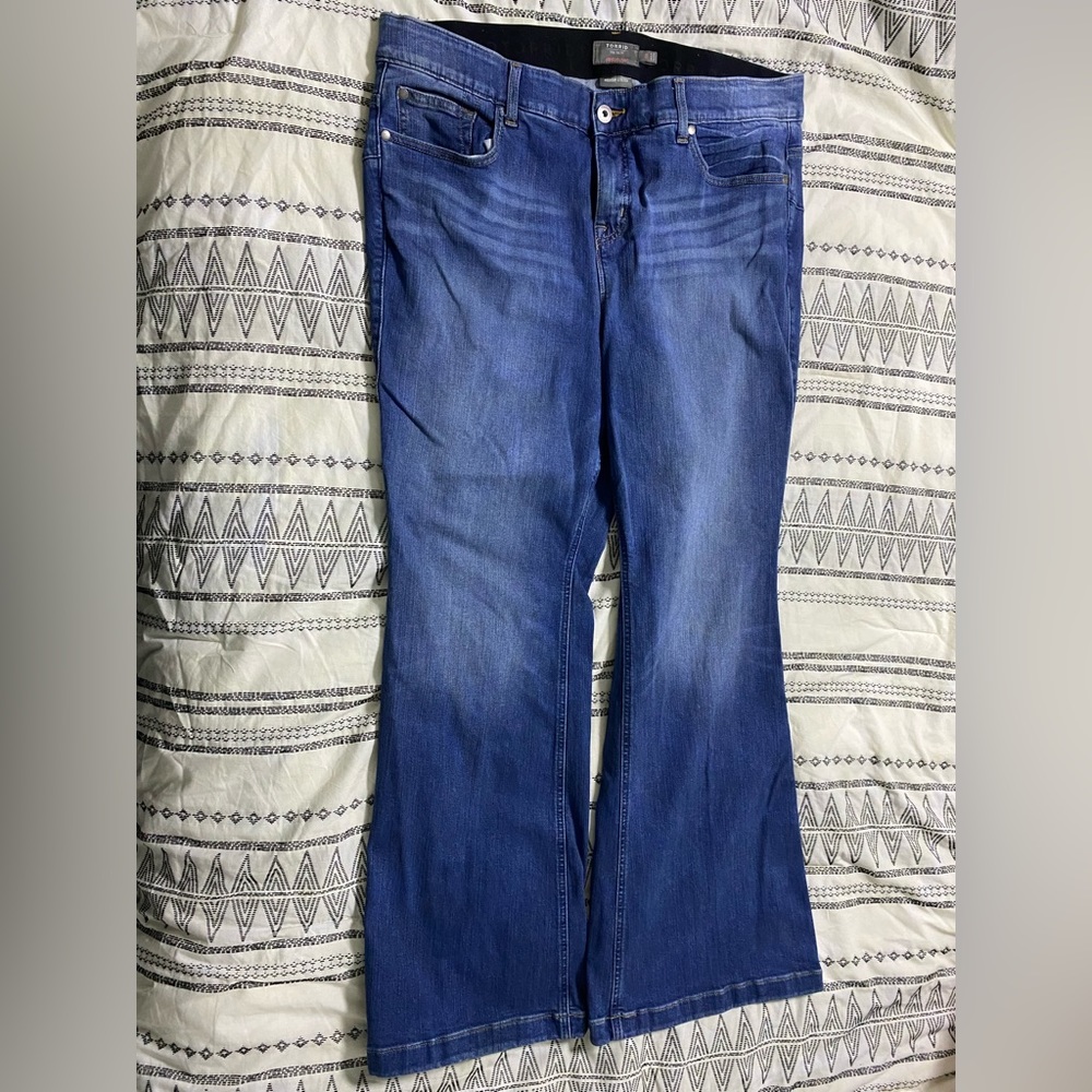 Torrid BOMBSHELL FLARE PREMIUM STRETCH HIGH-RISE JEAN